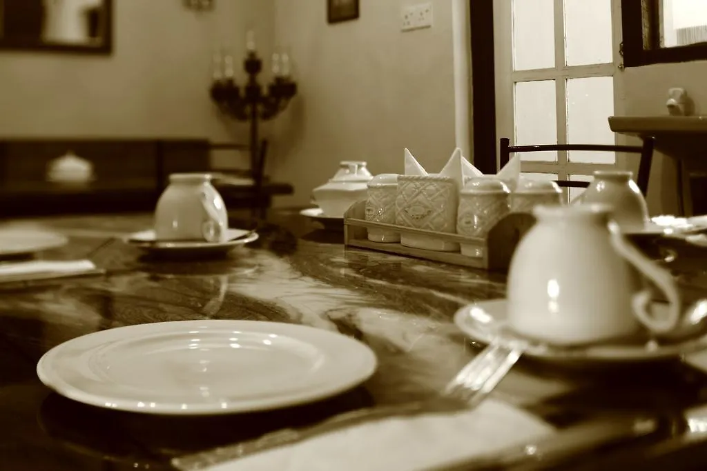 Hotel House Of Leisure Nuwara Eliya